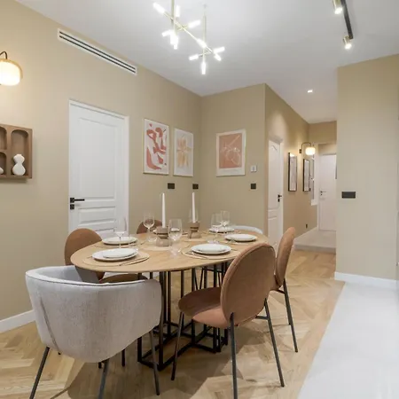 Elegant 3-room Air-conditioned In The Heart Of Le Marais Apartment Paris