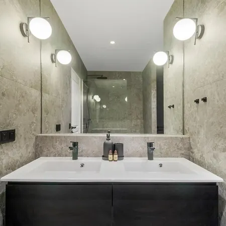 Elegant 3-room Air-conditioned In The Heart Of Le Marais